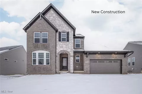 3155 Blossom Trl, Brunswick, OH 44212