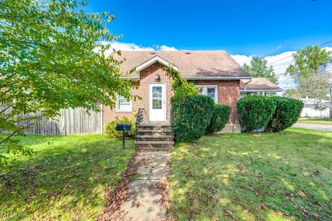 1067 Sutherland Ave, Akron, OH 44314