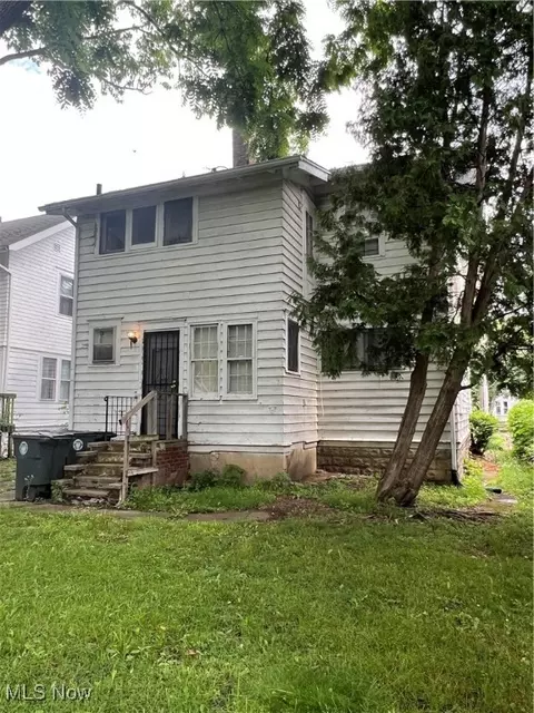 788 Work Dr, Akron, OH 44320 photo 3