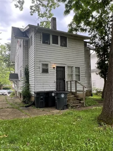 788 Work Dr, Akron, OH 44320 photo 4