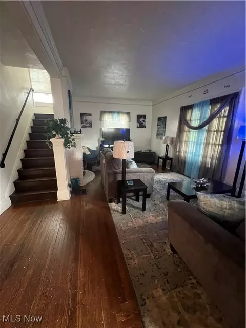 788 Work Dr, Akron, OH 44320 photo 5