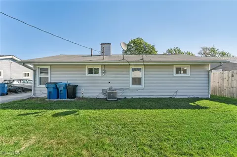 Exterior - 4422 Andover Ave, Lorain, OH 44055 photo 5 of 5