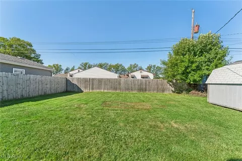 Exterior - 4422 Andover Ave, Lorain, OH 44055 photo 4 of 5