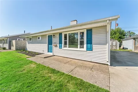 Exterior - 4422 Andover Ave, Lorain, OH 44055 photo 2 of 5