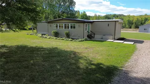 12013 Brosius Rd, Garrettsville, OH 44231