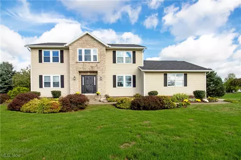 925 Sand Stone Dr, Wooster, OH 44691