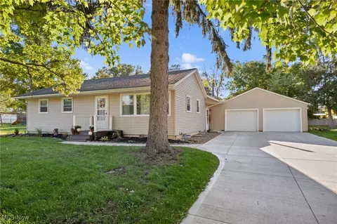 1512 Harvard Dr, Brunswick, OH 44212
