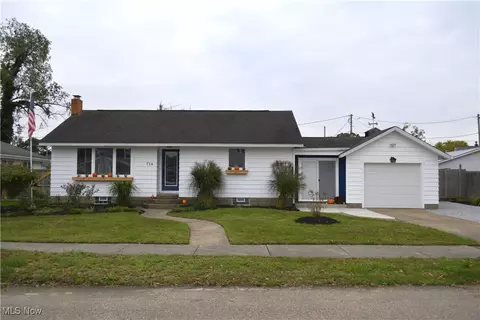716 Hance Ave NW, New Philadelphia, OH 44663