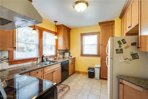 231 E Wilbeth Rd, Akron, OH 44301 photo 14