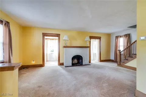 231 E Wilbeth Rd, Akron, OH 44301 photo 4