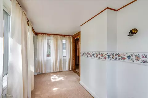 231 E Wilbeth Rd, Akron, OH 44301 photo 9