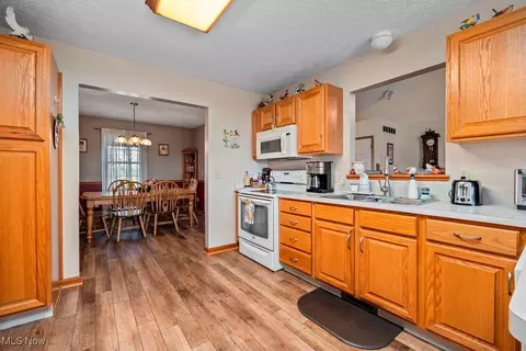 Kitchen - 17183 Wheeler Rd, Lagrange, OH 44050 photo 1 of 3