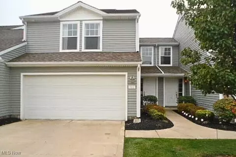982 Tradewinds Cv, Painesville, OH 44077