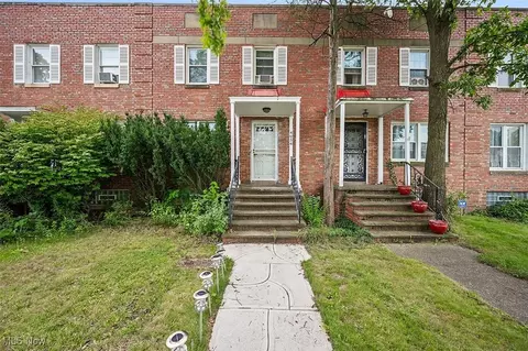 4056 Northfield Rd, Highland Hills, OH 44122