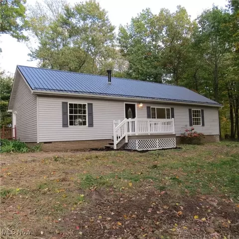 4248 Milo Rd NW, Carrollton, OH 44615
