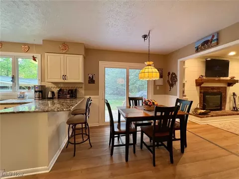 10375 Pinegate Dr, Chardon, OH 44024 photo 16