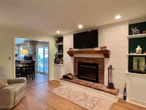 10375 Pinegate Dr, Chardon, OH 44024 photo 18