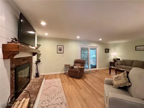 10375 Pinegate Dr, Chardon, OH 44024 photo 19