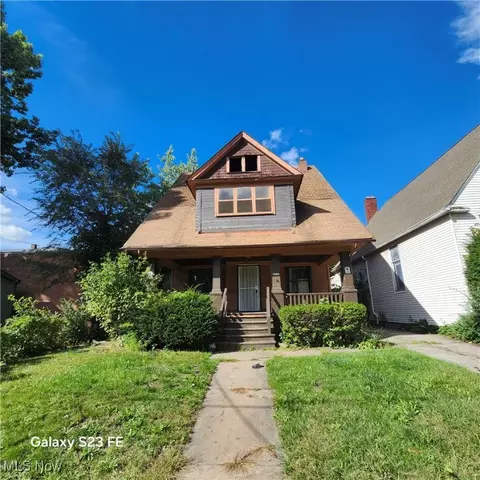 3736 E 59th St, Cleveland, OH 44105