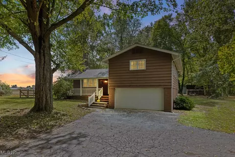 3166 Work Rd, Ravenna, OH 44266
