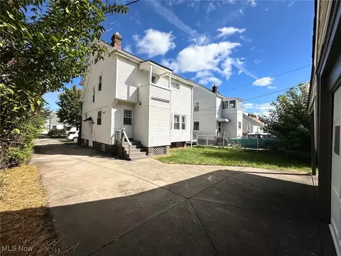 Exterior - 15412 Benhoff Dr, Maple Heights, OH 44137 photo 2 of 2