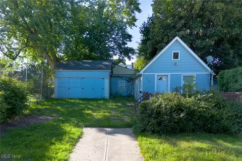 5111 Herman Ave, Cleveland, OH 44102