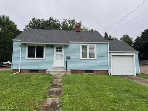 230 Lindy Lane Ave NW, North Canton, OH 44720