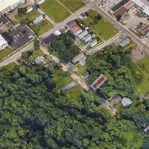 N 8th Street, Steubenville, OH 43952