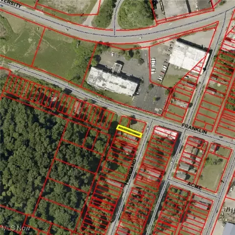 Highland Avenue, Steubenville, OH 43952