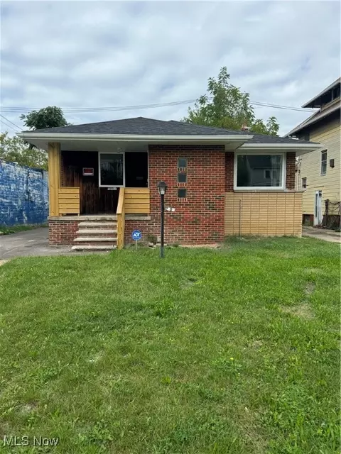 12505 Arlington Ave, Cleveland, OH 44108