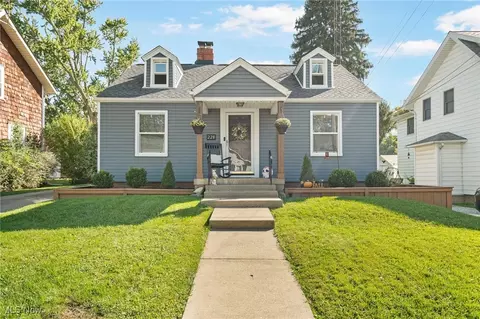 228 Donner Ave NW, North Canton, OH 44720