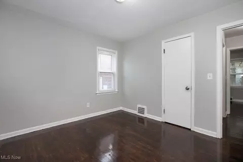 Bedroom - 347 E 214th St, Euclid, OH 44123 photo 2 of 4
