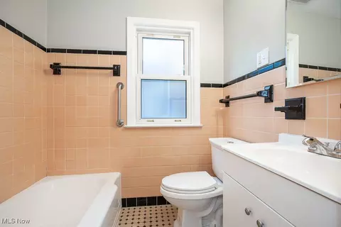 Bath - 347 E 214th St, Euclid, OH 44123 photo 3 of 3