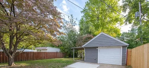 Exterior - 347 E 214th St, Euclid, OH 44123 photo 2 of 2