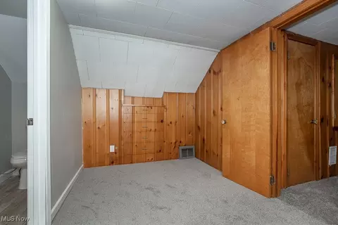 Bedroom - 347 E 214th St, Euclid, OH 44123 photo 4 of 4