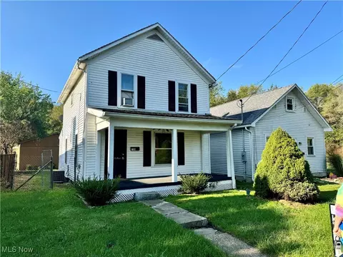 730 W High St, Uhrichsville, OH 44683