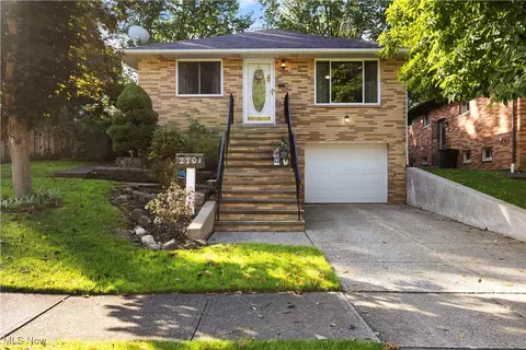2701 Norris Ave, Parma, OH 44134