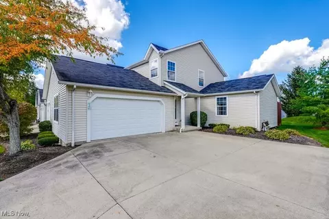 9396 Hickory Ridge Dr, Streetsboro, OH 44241