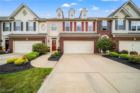 952 Tradewinds Cv, Painesville, OH 44077