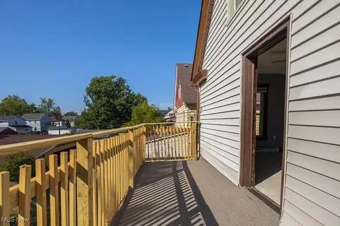 Exterior - 1866 E 32nd St, Lorain, OH 44055 photo 5 of 5