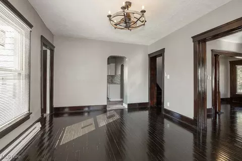 Living - 1866 E 32nd St, Lorain, OH 44055 photo 4 of 8