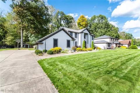 7692 Spring Park Dr, Boardman, OH 44512 photo 3