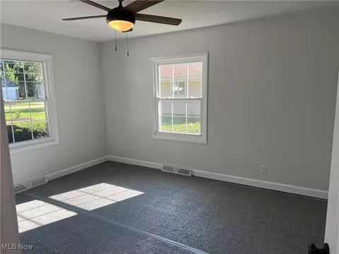 Bedroom - 6429 Amherst Cir, Ashtabula, OH 44004 photo 4 of 4