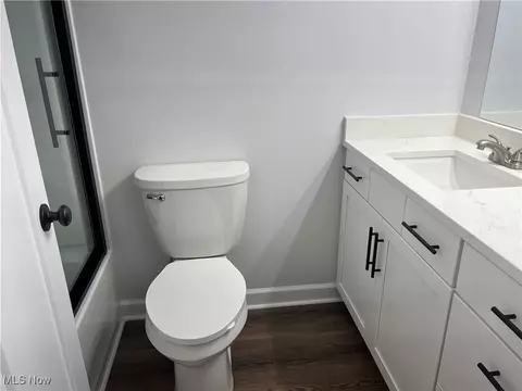 Bath - 6429 Amherst Cir, Ashtabula, OH 44004 photo 3 of 5