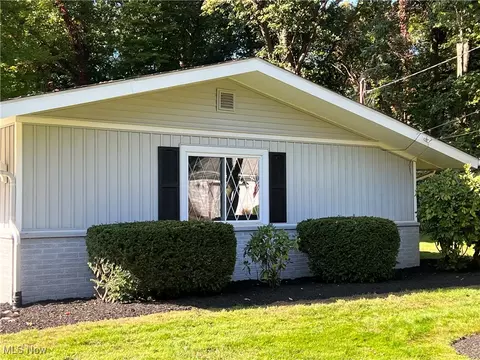 Exterior - 6429 Amherst Cir, Ashtabula, OH 44004 photo 3 of 6