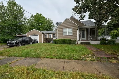 1310 Dayton St, Akron, OH 44310