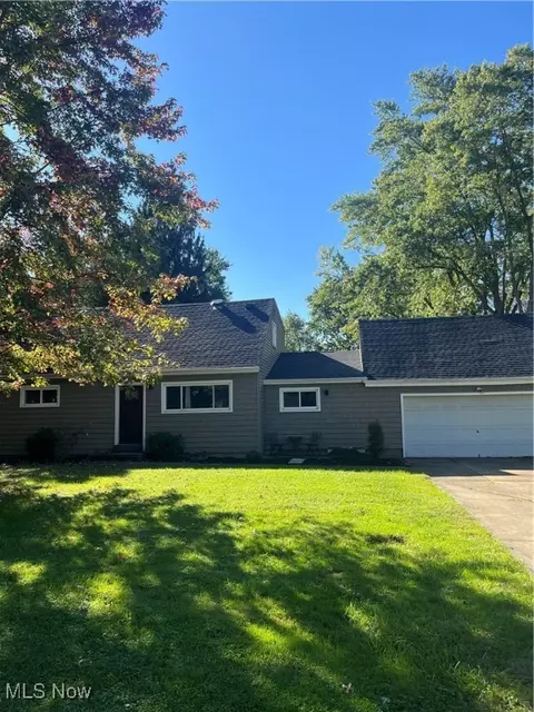 6117 Patricia Ave, Ravenna, OH 44266