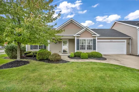 37058 Fairfield Ln, North Ridgeville, OH 44039