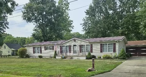 4095 Woodward Ave, Lorain, OH 44055