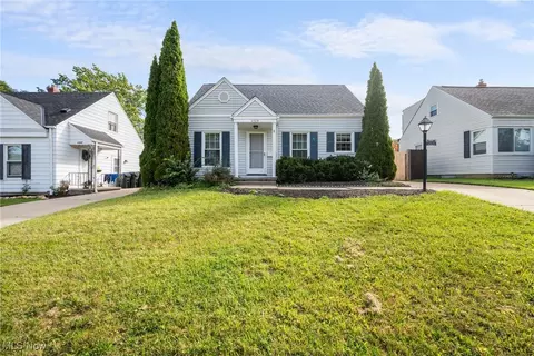 2329 25th St, Cuyahoga Falls, OH 44223